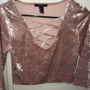 New - FOREVER 21 - Crop Top